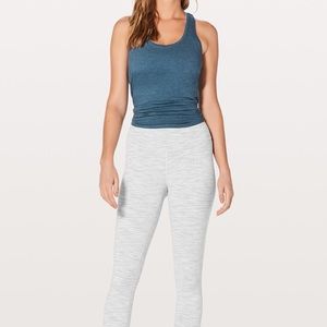 Lululemon wunder unders size 4.